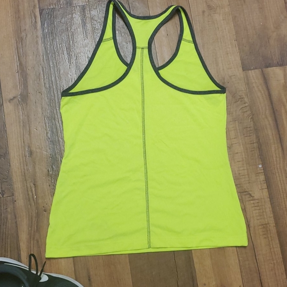 EUC Neon yellow workout tank - Picture 4 of 4